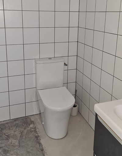 tente_salle_eau_4.jpg (92 167 bytes)